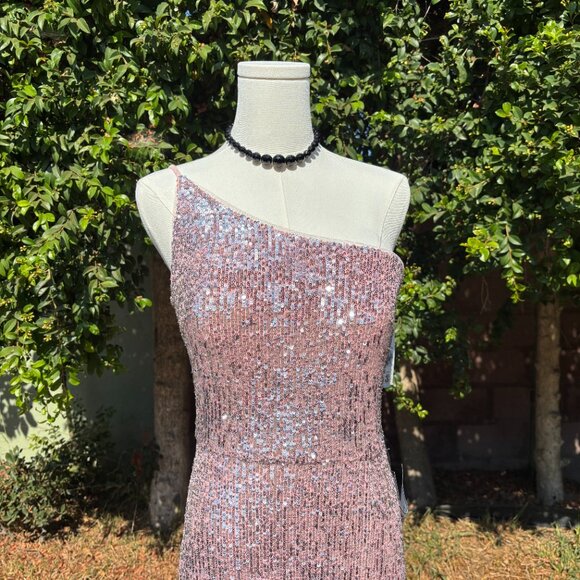Xscape NWT Blush Pink Sequin One Shoulder Gown Floor Length Prom - Picture 4 of 9